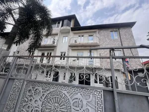 Furnished 2bdrm Block of Flats in Adeniyi Jones Estate for rent