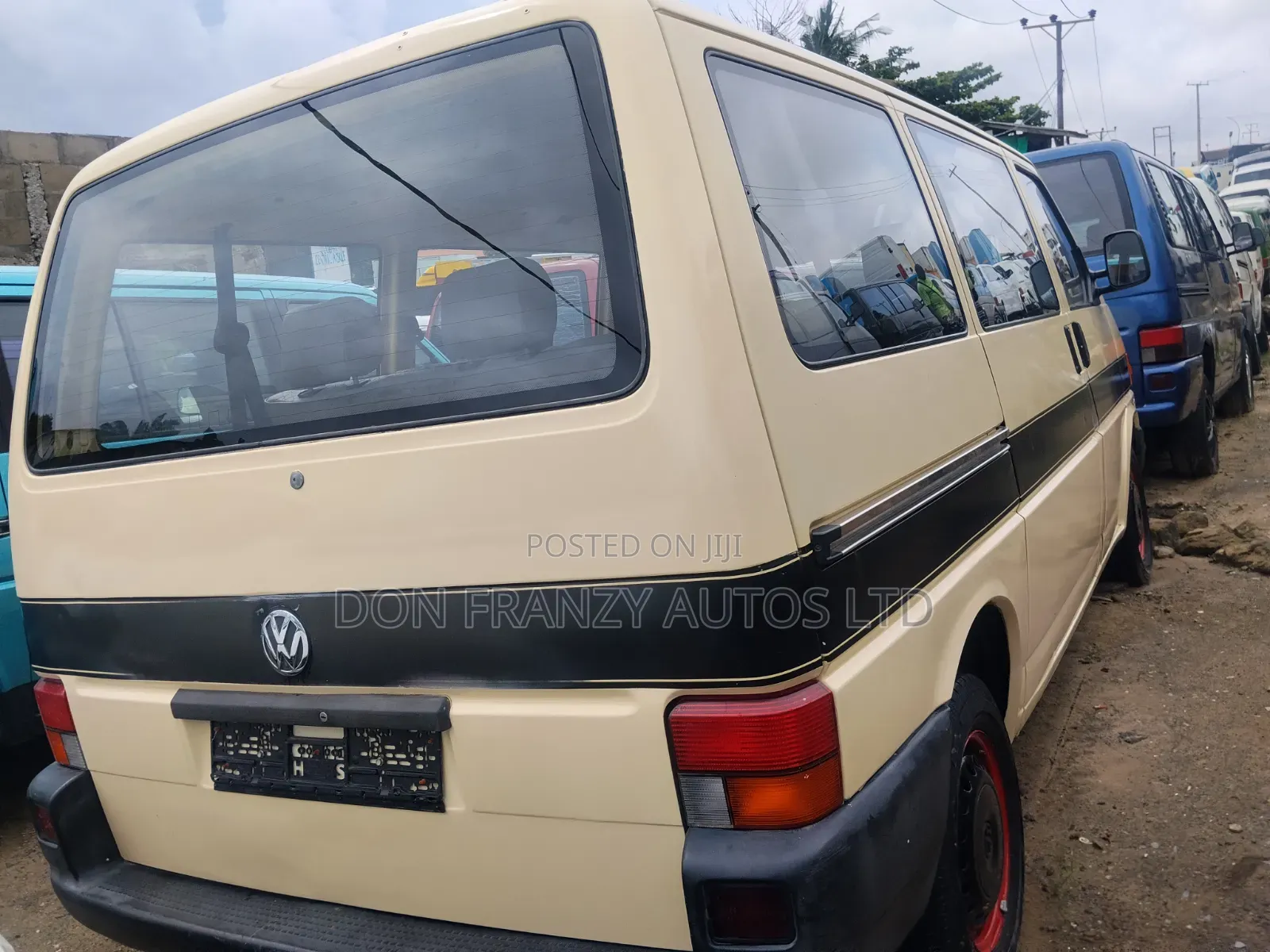 Volkswagen Transporter 2006 Gold