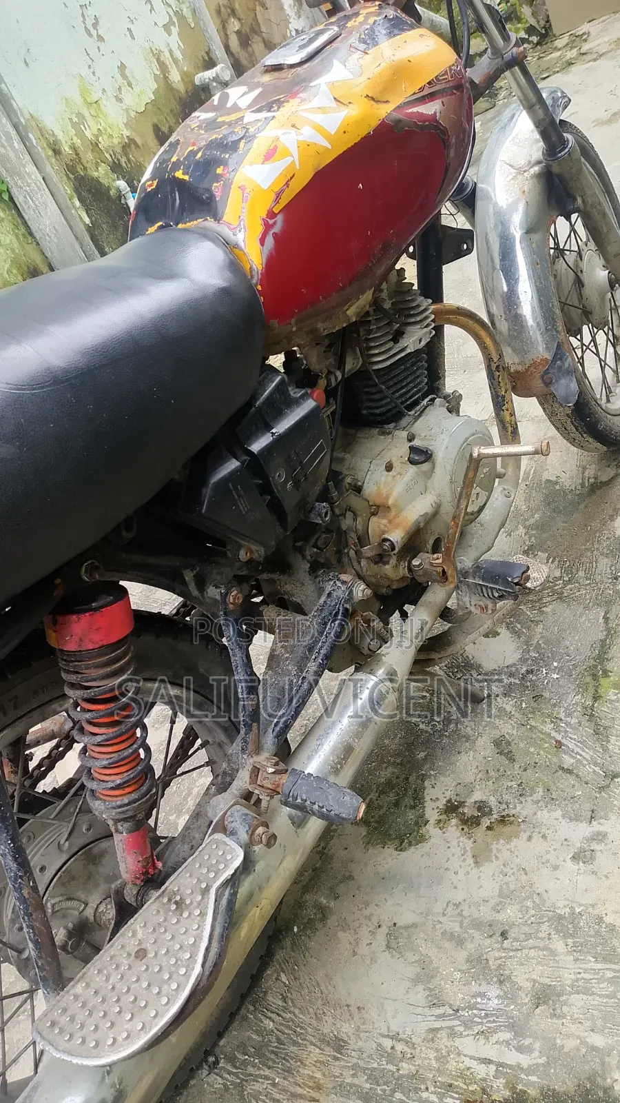 Bajaj Boxer 2024 Red