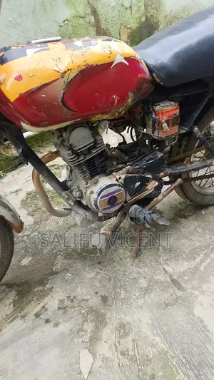 Bajaj Boxer 2024 Red