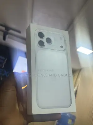 New Apple iPhone 17 Pro Max 1 TB Silver