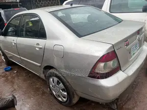 Toyota Corolla 2005 Silver