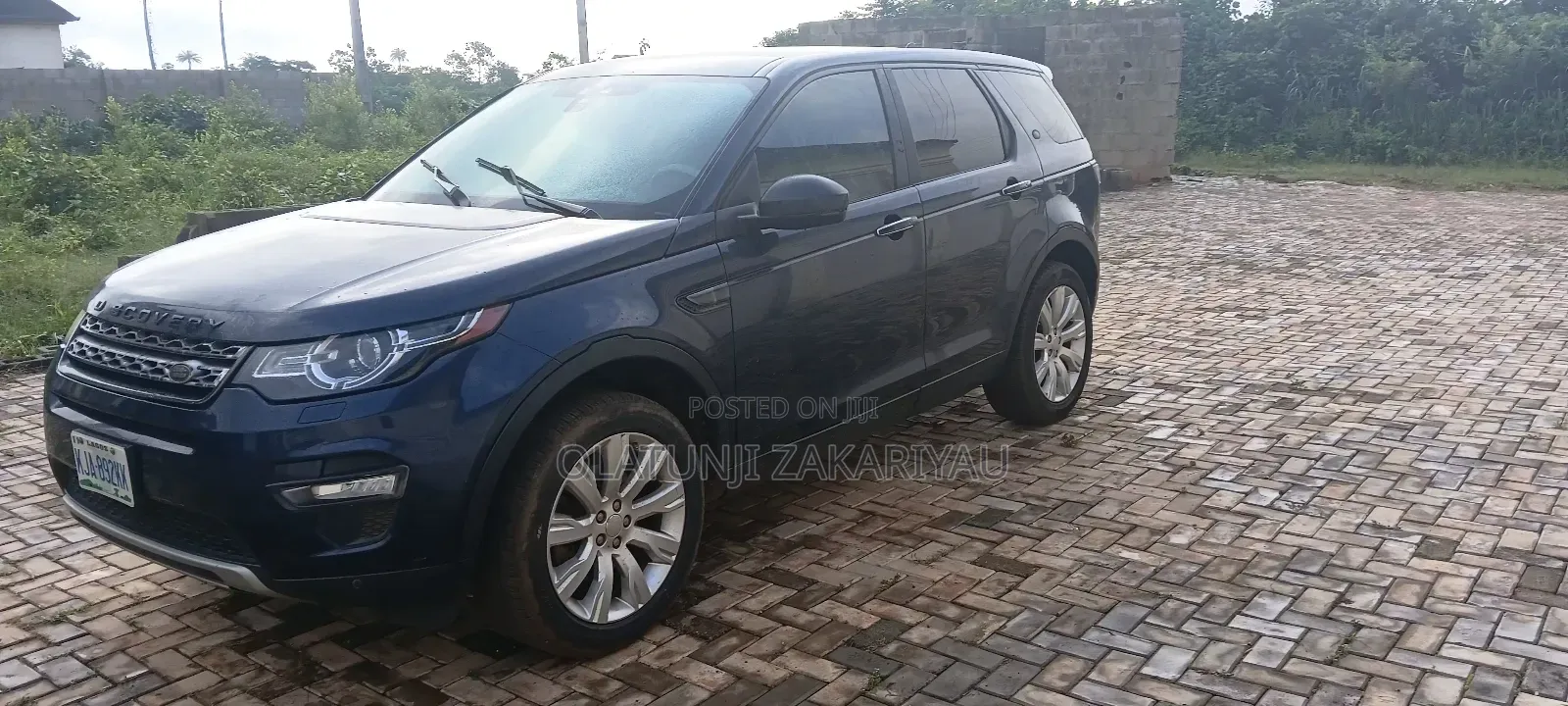 Land Rover Discovery 2015 Blue