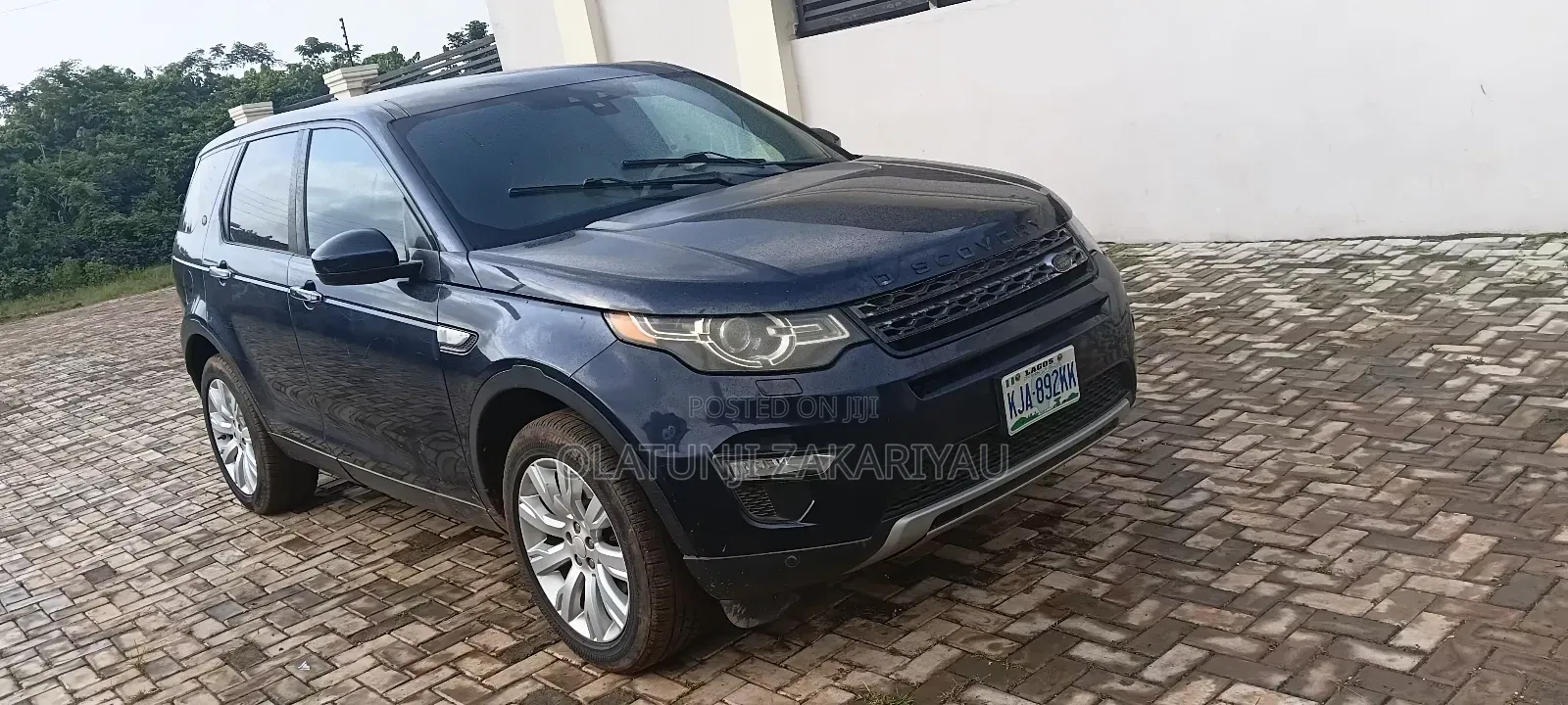 Land Rover Discovery 2015 Blue