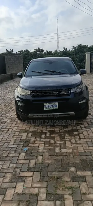 Land Rover Discovery 2015 Blue