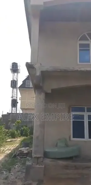 5bdrm Duplex in Lakeview, Amuwo-Odofin for sale