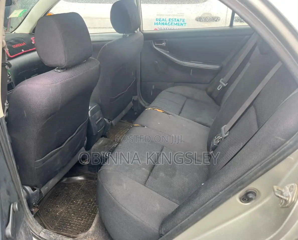 Toyota Corolla 2005 Silver