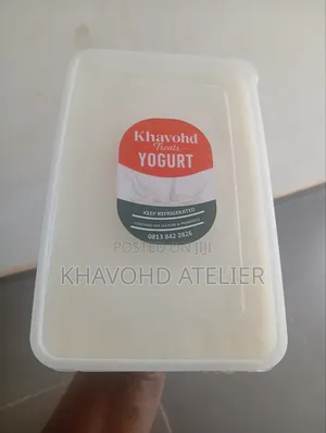 1litre Greek Yogurt With No Additives And Whey Strained Out