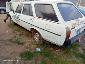 Peugeot 504 1987 White
