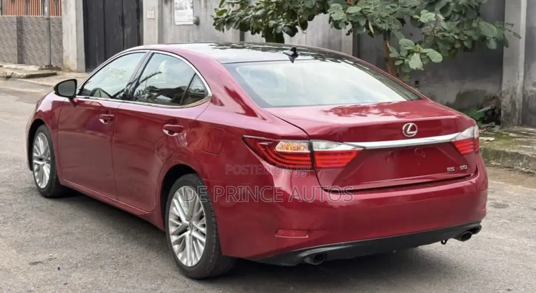 Lexus ES 2013 Red