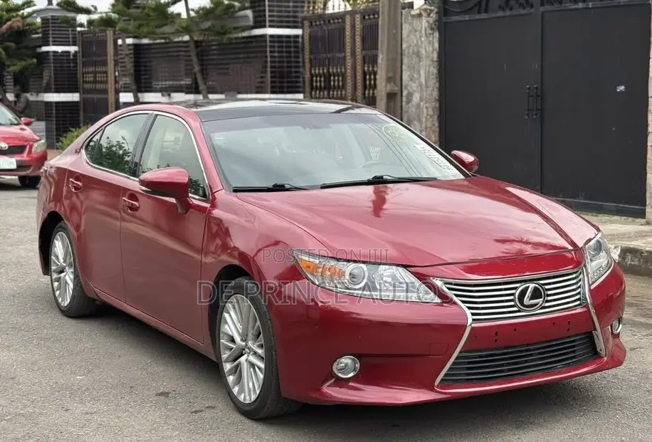 Lexus ES 2013 Red