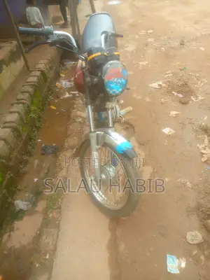 Bajaj Boxer 2022 Red