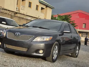 Toyota Camry XLE 4dr Sedan (2.4L 4cyl 5A) 2009 Gray