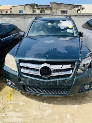 Mercedes-Benz GLK-Class 2010 Green