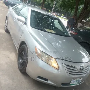 Toyota Camry 2009 Silver