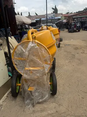 500-Liter Concrete Mixer