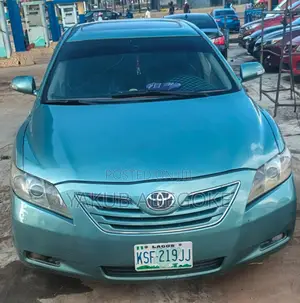 Toyota Camry 2009 Green