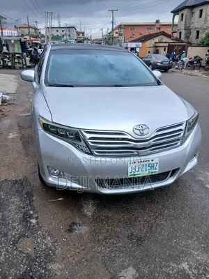 Toyota Venza 2010 Silver