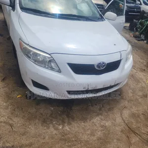 Toyota Corolla 2010 White