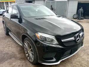 Mercedes-Benz GLE-Class 2016 Black