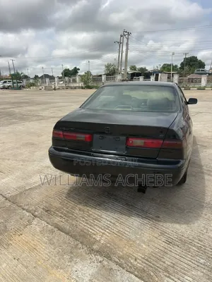 Toyota Corolla 2001 Black