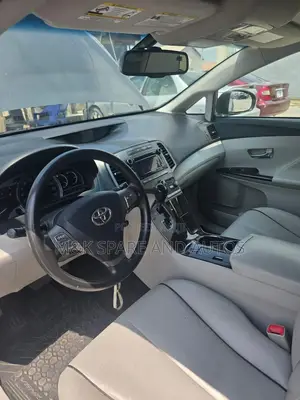 Toyota Venza AWD 2012 Gray