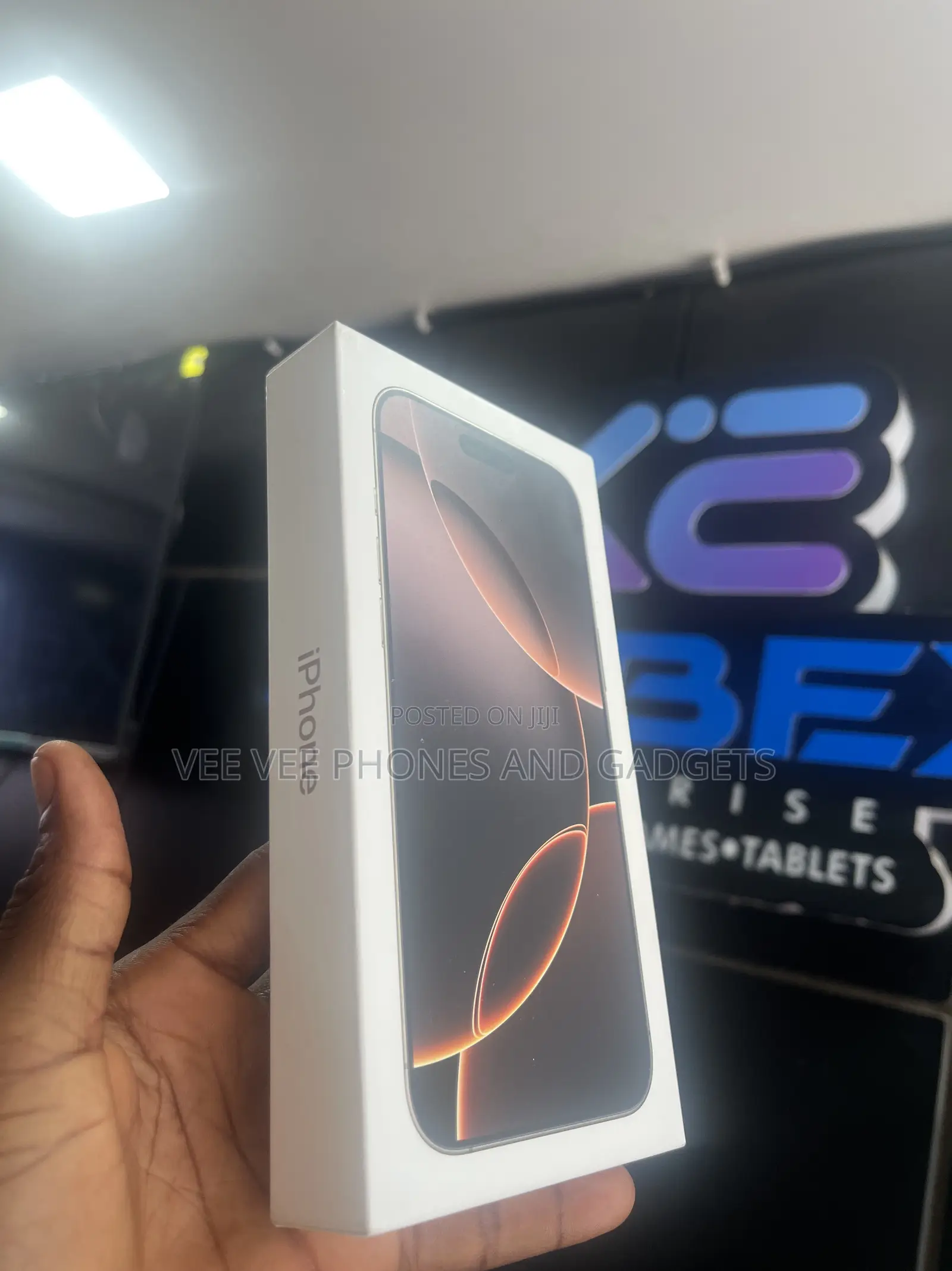 New Apple iPhone 16 Pro Max 256 GB Black