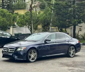 Mercedes-Benz E300 2017 Blue