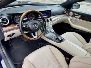 Mercedes-Benz E300 2017 Blue