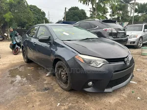 Toyota Corolla 2015 Gray