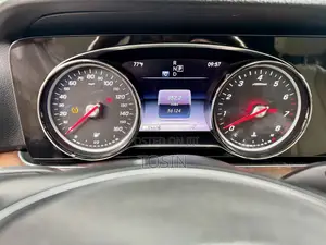 Mercedes-Benz E300 2017 Blue