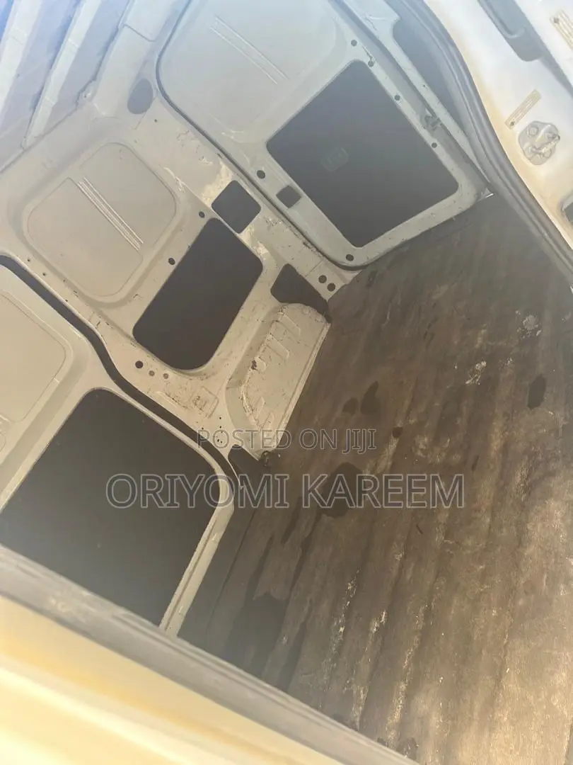 Nissan NV200 2015 White