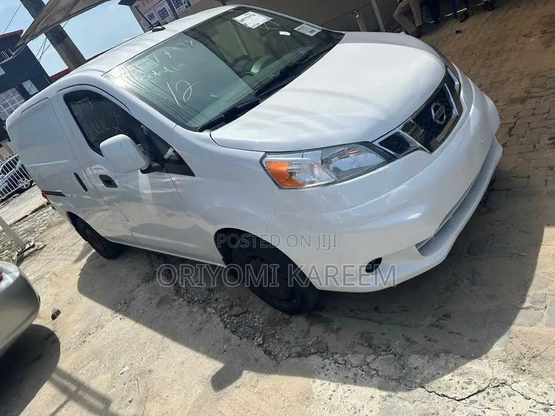 Nissan NV200 2015 White