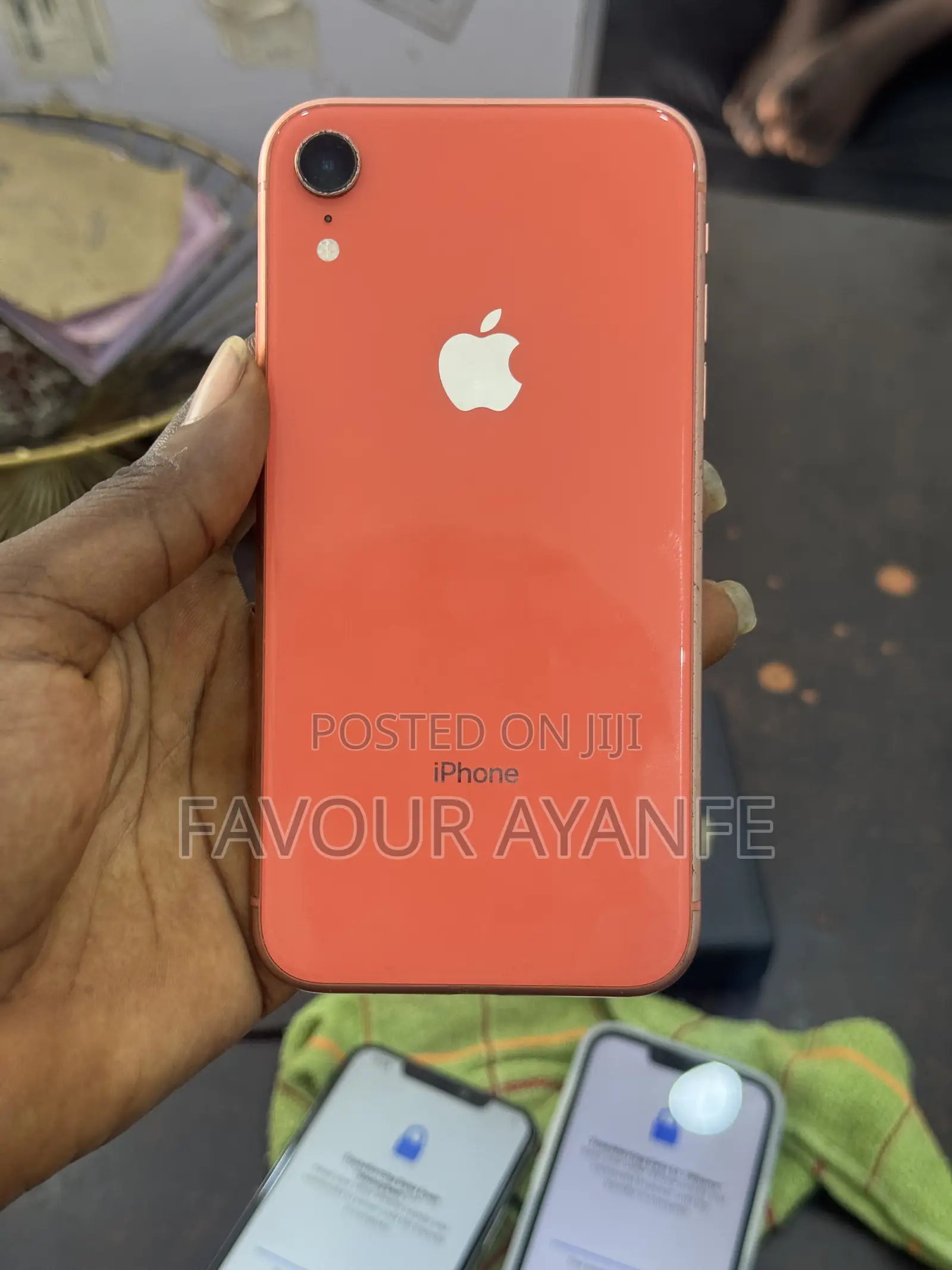Apple iPhone XR 64 GB Orange