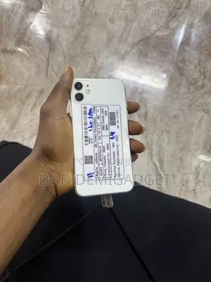 Apple iPhone 11 128 GB White
