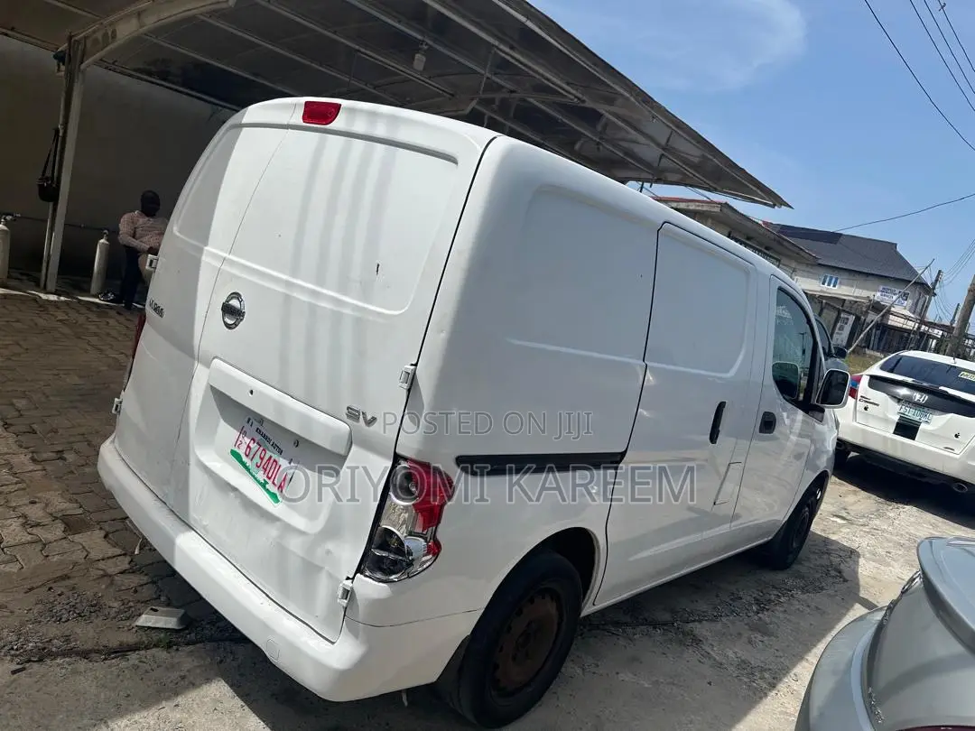 Nissan NV200 2015 White