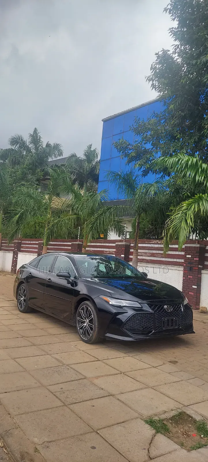 Toyota Avalon 2020 Black