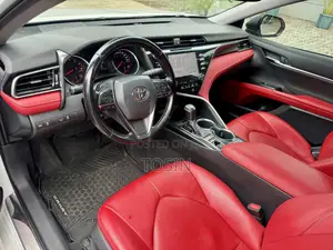Toyota Camry XSE FWD 2020 White