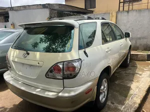 Lexus RX 300 2001 White