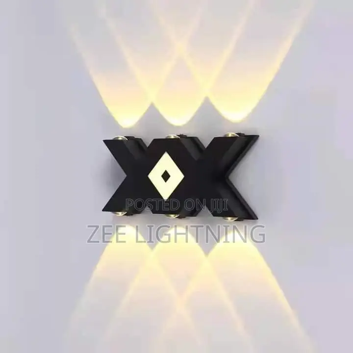 Led Modern Wall Bracket (3 Eyes Up and Down)