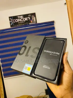 Samsung Galaxy S10e 128 GB Black