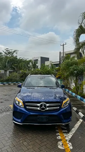 Mercedes-Benz GLE-Class GLE 400 4MATIC 2018 Blue