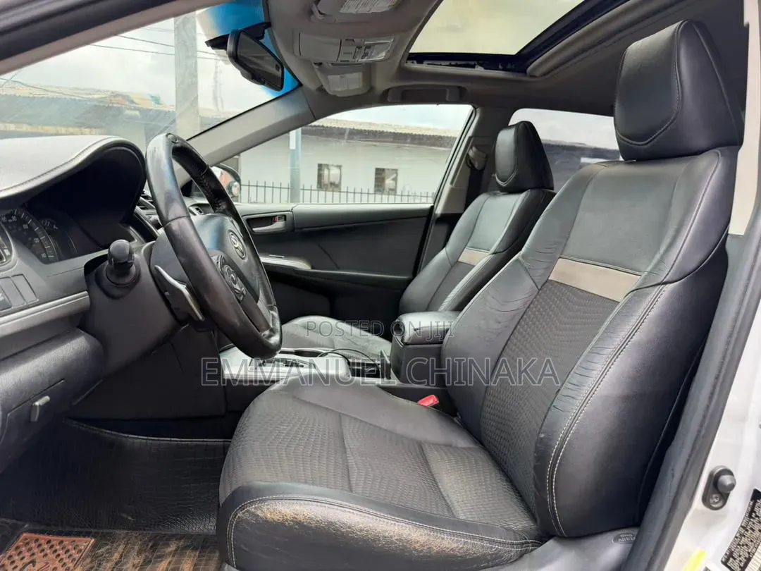 Toyota Camry 2014 Silver
