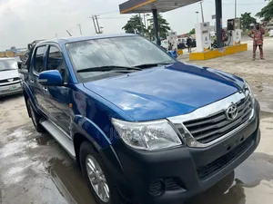 Toyota Hilux 2015 Blue