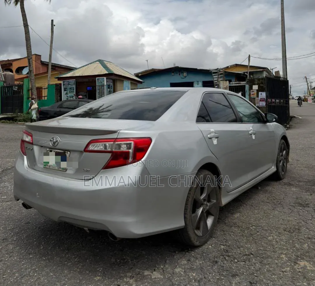 Toyota Camry 2014 Silver