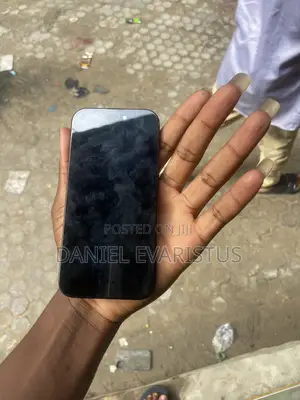 Apple iPhone 15 128 GB