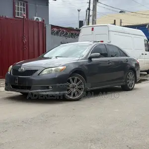 Toyota Camry SE V6 4dr Sedan (3.5L 6cyl 6AM) 2008 Gray