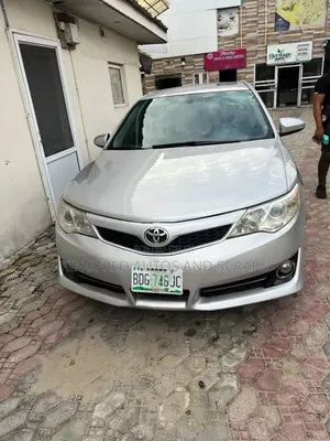 Toyota Camry 2013 Silver