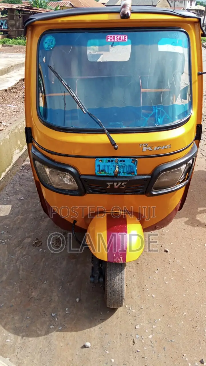 TVS King Cargo 2025 Yellow