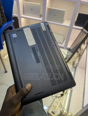 Laptop Dell Latitude 7310 16GB Intel Core i7 SSD 256GB